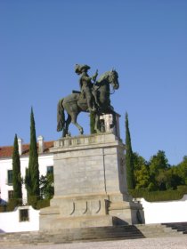 Estátua Equestre de Dom João IV