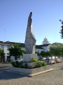 Escultura de Homenagem ao Doutor Couto Jardim