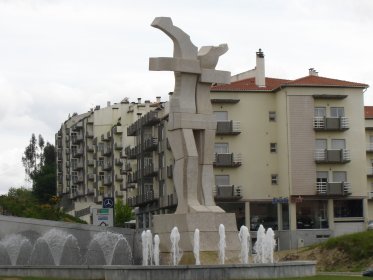 Estátua de Homenagem a Carlos Lopes