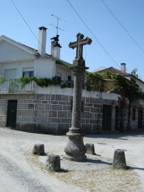 Cruzeiro de Vila Nova do Campo