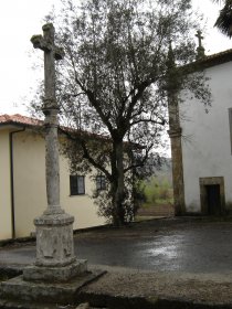 Cruzeiro de Couto de Cima