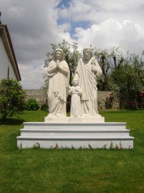 Estátua da Sagrada Família