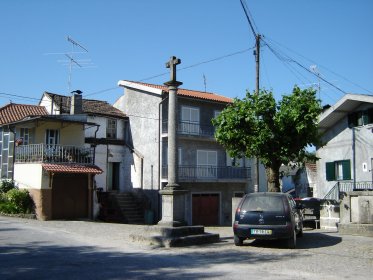 Cruzeiro de Fragosela de Baixo