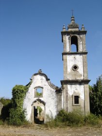 Ruinas da Igreja Matriz e Cemitério de São Miguel do Mato