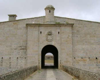 Portas Duplas de Santo António