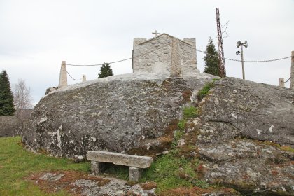 Capela de Provado / Castro de São Sebastião