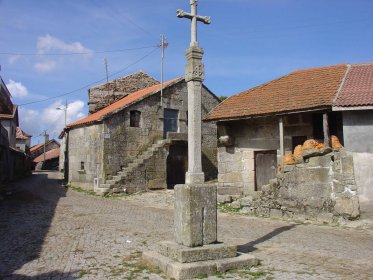 Cruzeiro do Largo de Santo António