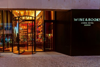 Wine & Books Lisboa Hotel