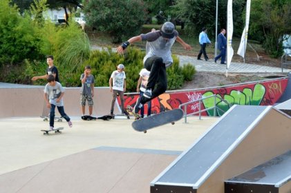 Skate Parque do Casal da Barota (Massamá Norte)