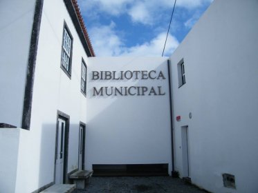 Biblioteca Municipal de Vila Nova do Corvo