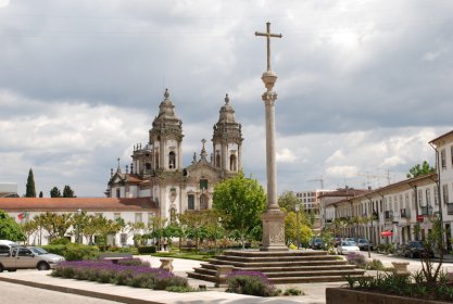 Mosteiro de São Miguel de Refojos de Basto / Câmara Municipal de Cabeceiras de Basto