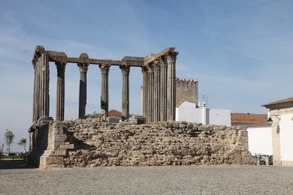 Templo Romano de Évora / Templo de Diana