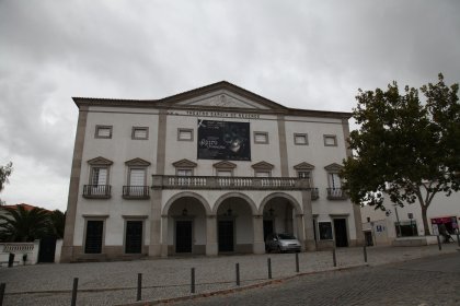 Edifício do Teatro Garcia de Resende
